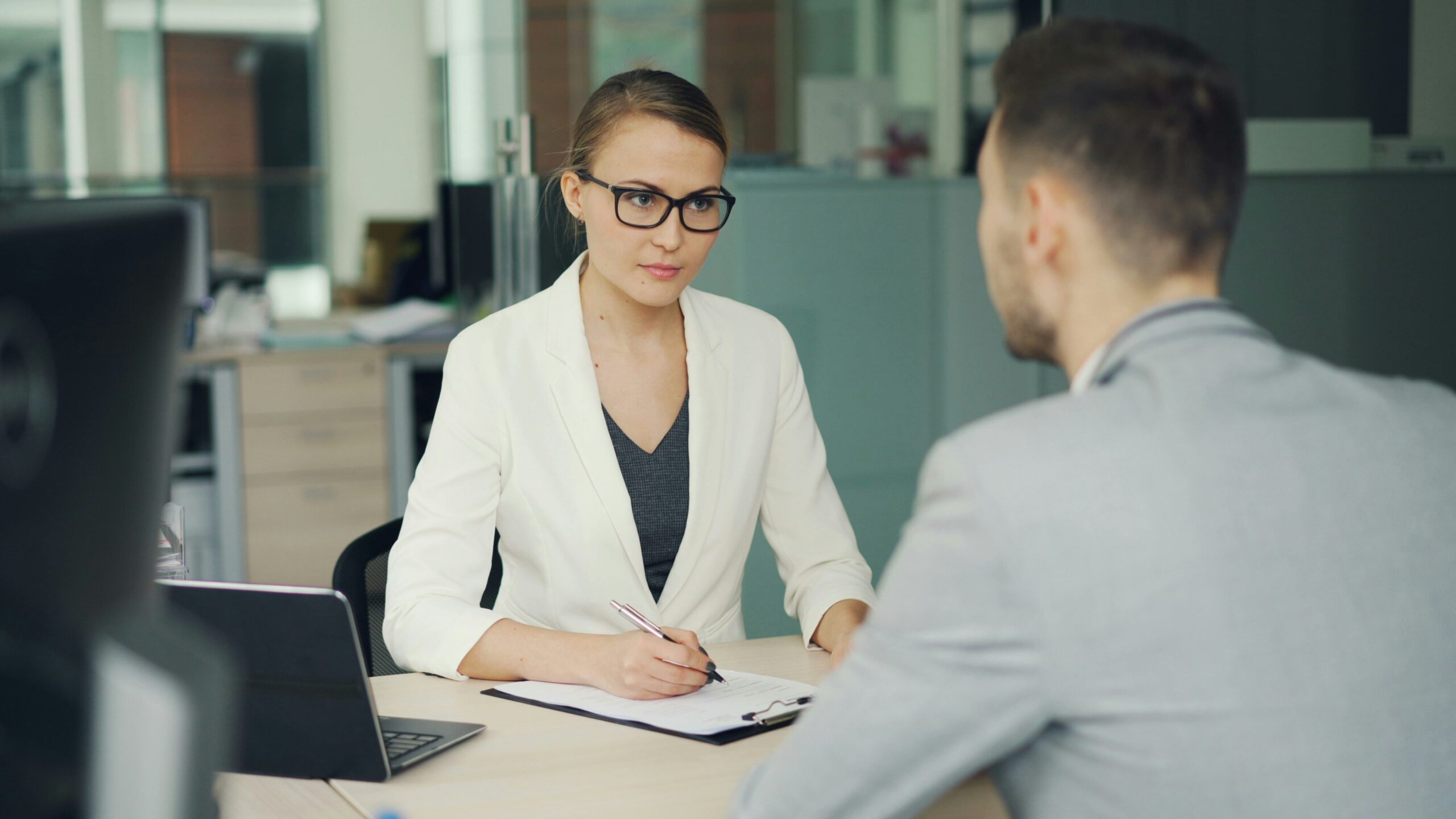 What Is a Statutory Employee A Clear Guide to Tax Rules, Examples, and Classification